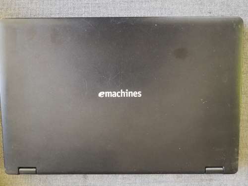 Emachines E728 laptop (for spares/repairs)