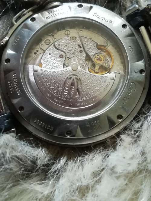 Cartier watch. Excellent condition. Works 100%. Giveaway! Can resell up to R55000.