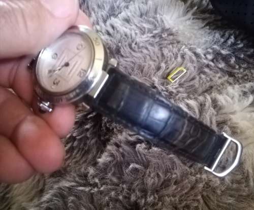 Cartier watch. Excellent condition. Works 100%. Giveaway! Can resell up to R55000.