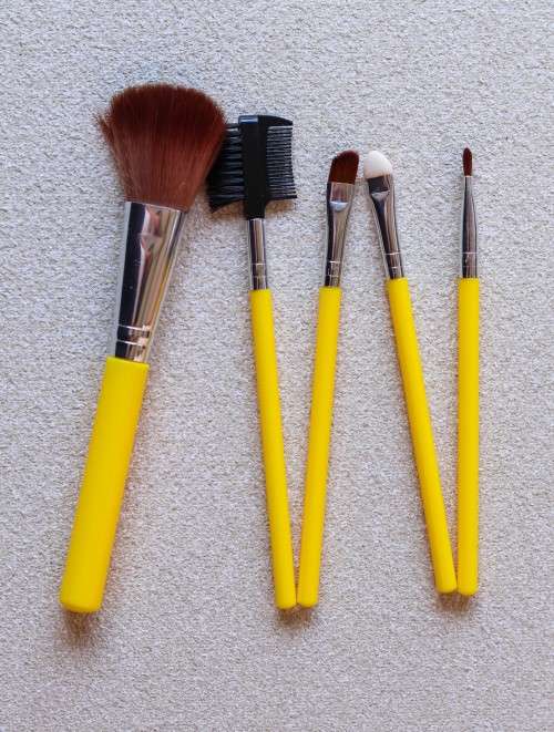 iCOOL LIFE Make Up Brush Yellow