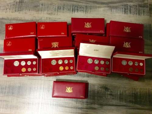 LONG PROOF SET BOXES - EXCL GOLD AND R1'S