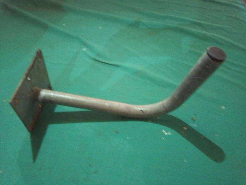 Satellite Dish Bracket (Wall Mount)