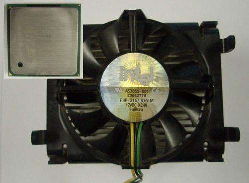 Pentium 4 2.4Ghz SL6WF CPU with stock cooler (heatsink and fan)