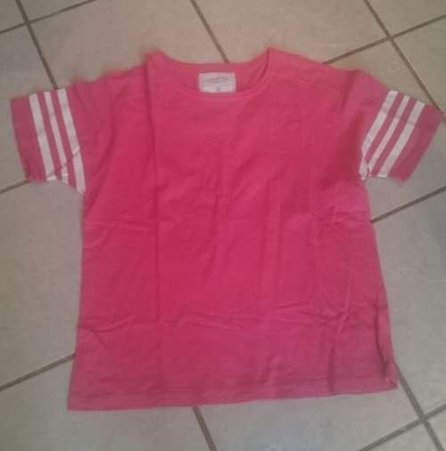 Pink tshirt