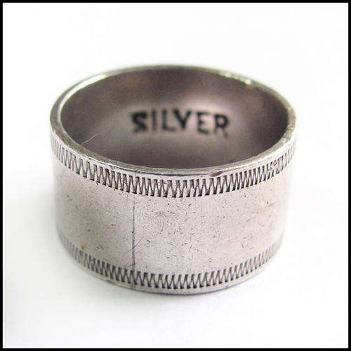 Plain Silver Band with Zigzag Design, 19mm diameter