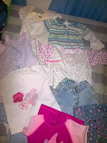 Mixed lots of Girls clothing - size 6-24 months. (various)