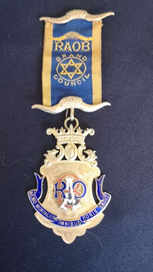 Hallmarked Silver RAOB medal in box 29.6g. (L Simpson)