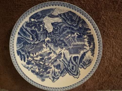Spectacular Blue and White Imperial Imari plate (32 cm)