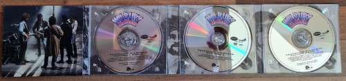 The Traveling Wilburys Collection: 2 Cd`s and a Dvd