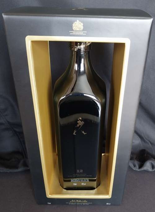 Johnnie Walker Black  Centenary edition:100 years of the Striding Man:750ml 40% Vol