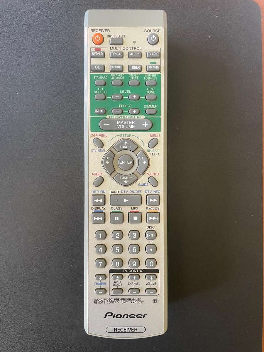 Pioneer Surround sound receiver - VSX-D512