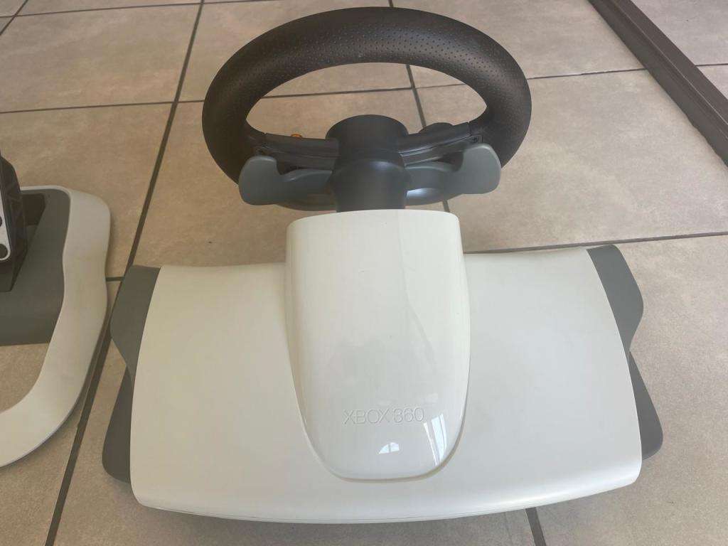 Microsoft Xbox 360 Wireless Racing Steering Wheel