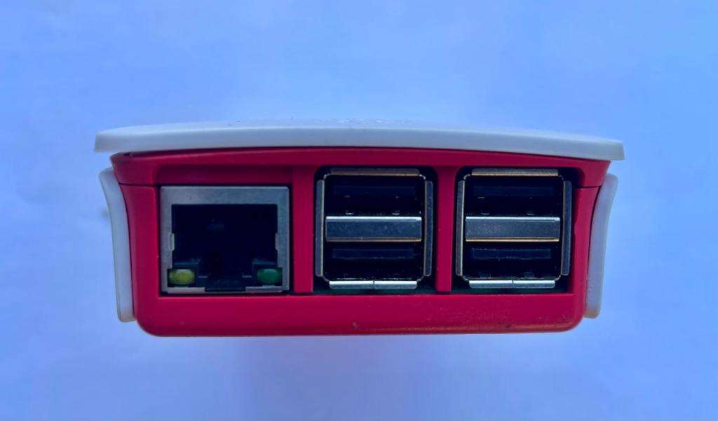 Raspberry Pi 3 Model B with Case SD & PSU