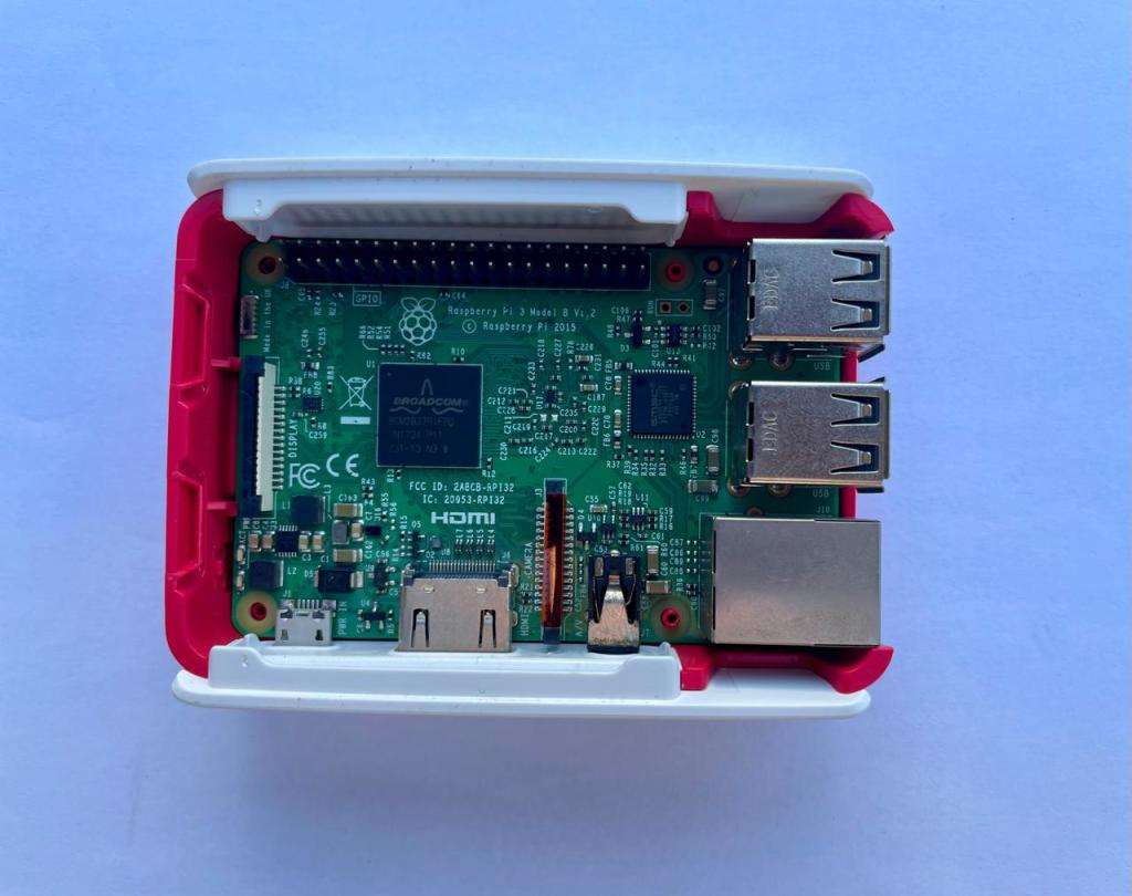 Raspberry Pi 3 Model B with Case SD & PSU