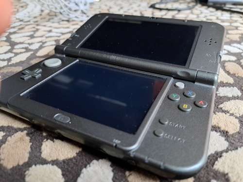 New Nintendo 3DS XL Black (Nintendo 3DS)