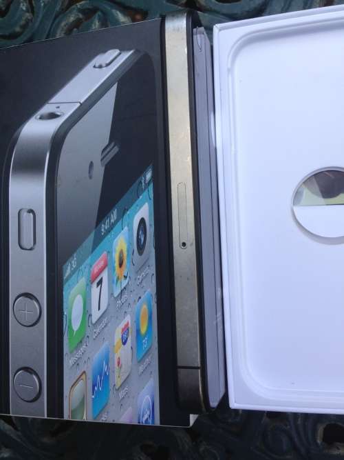 Iphone 4 16gb in great condition