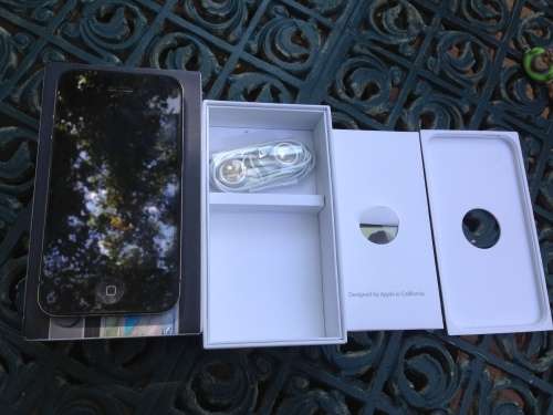 Iphone 4 16gb in great condition