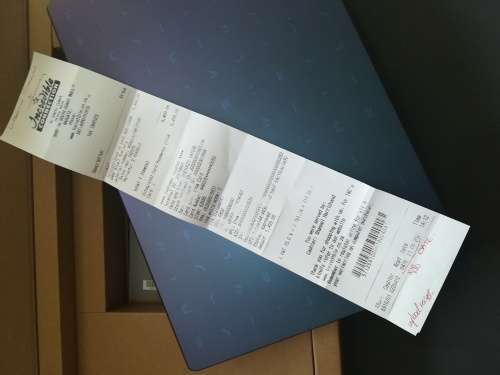 ASUS E410 4GB ram 128GB memory