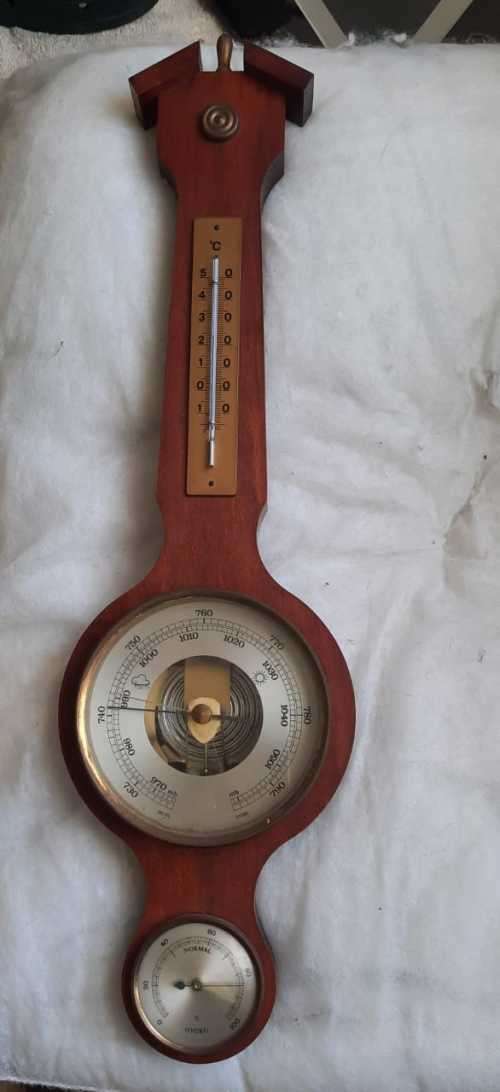 Barometer with the thermometer CelsiusPrice R1380 open to offers 57cm long
