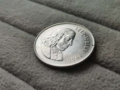 1966 Afrikaans Silver R1 (Tagged Ear)