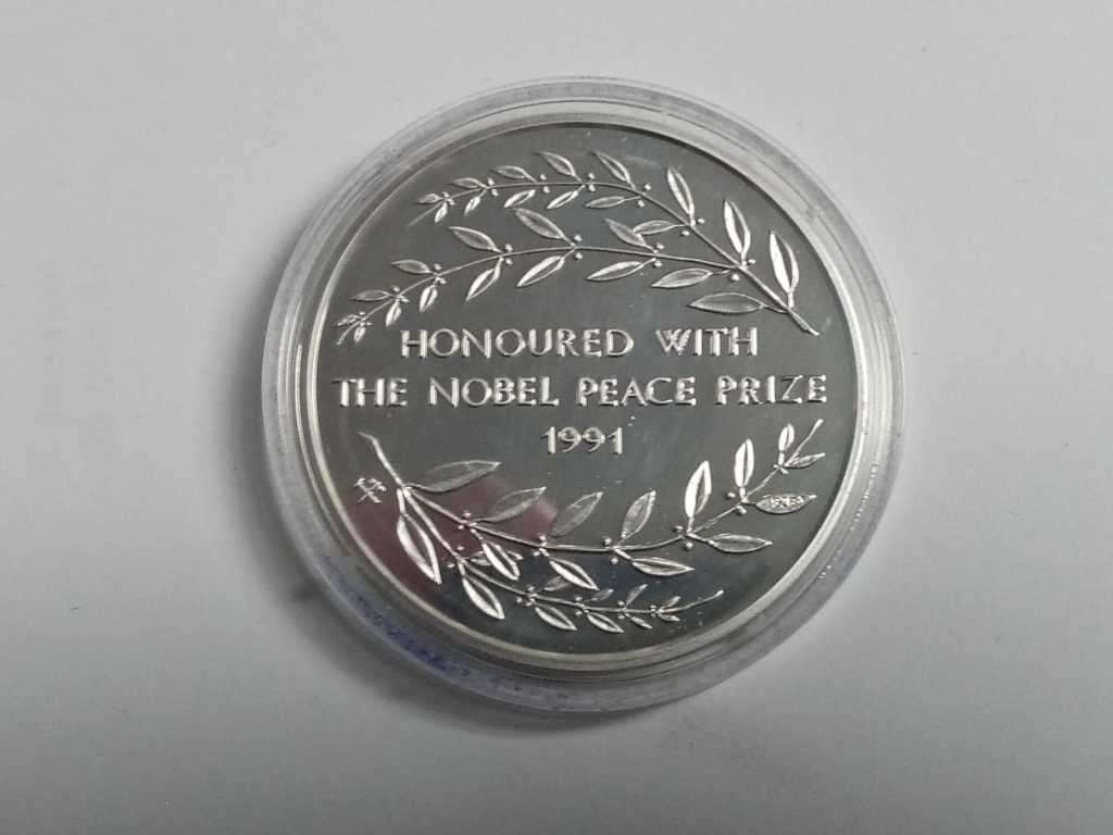 DISCOUNT!!! 2011 Nobel Peace Price Commemorative Medal