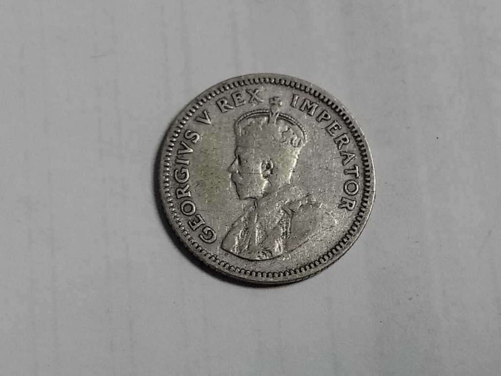 Union 1935 Sixpence