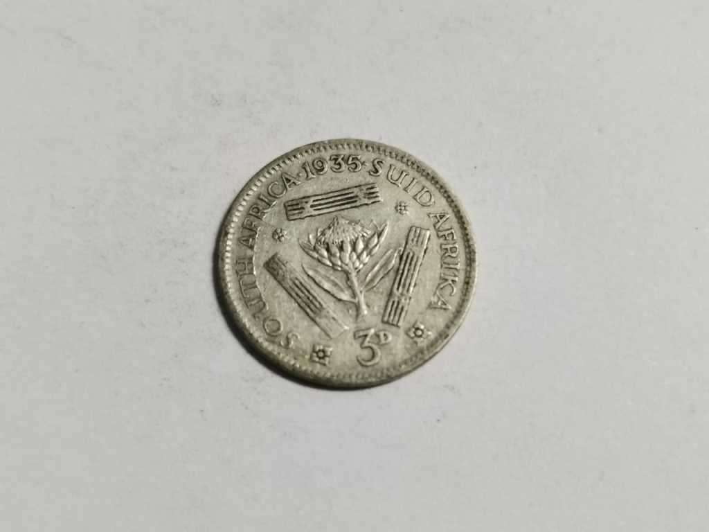 **R1 Auction** Union Threepence 1935