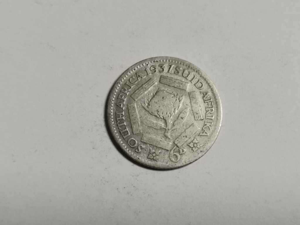 **R1 Auction**  Union 1937 Sixpence ERROR
