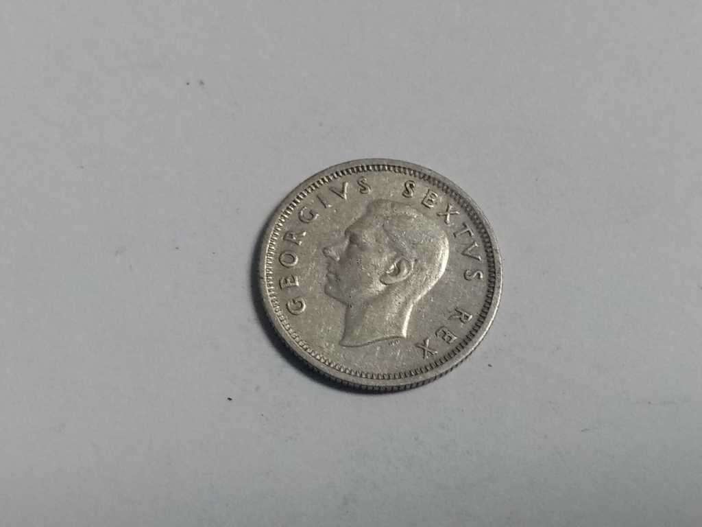 Union 1949 Sixpence SCARCE