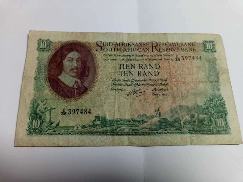 DISCOUNT!!! Ten Rand 1962 G Rissik