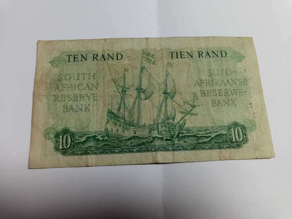 DISCOUNT!!! Ten Rand 1962 G Rissik
