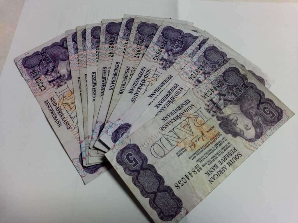 **R1 Auction**  Five Rand Note G de Kock