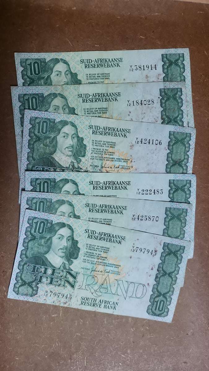 RSA 10 Rand 1982(G de Kock 2nd Issue) - Y12 Replacement - Filler