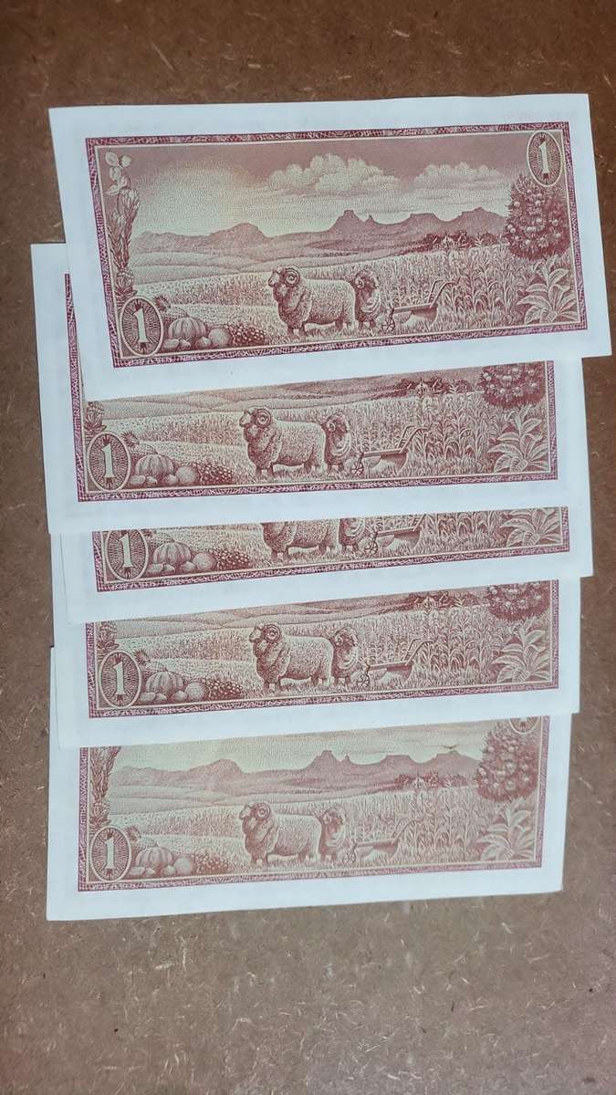 RSA 1 Rand late 1960's(TW de Jongh 1st Issue) - 5 in Sequence