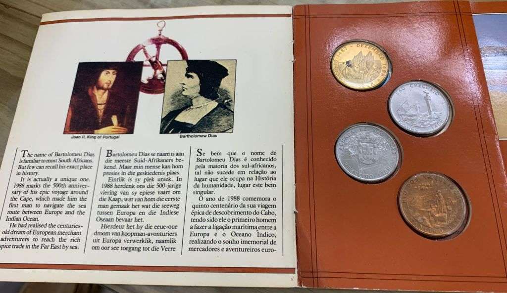 DIAS88 Booklet Coin Set