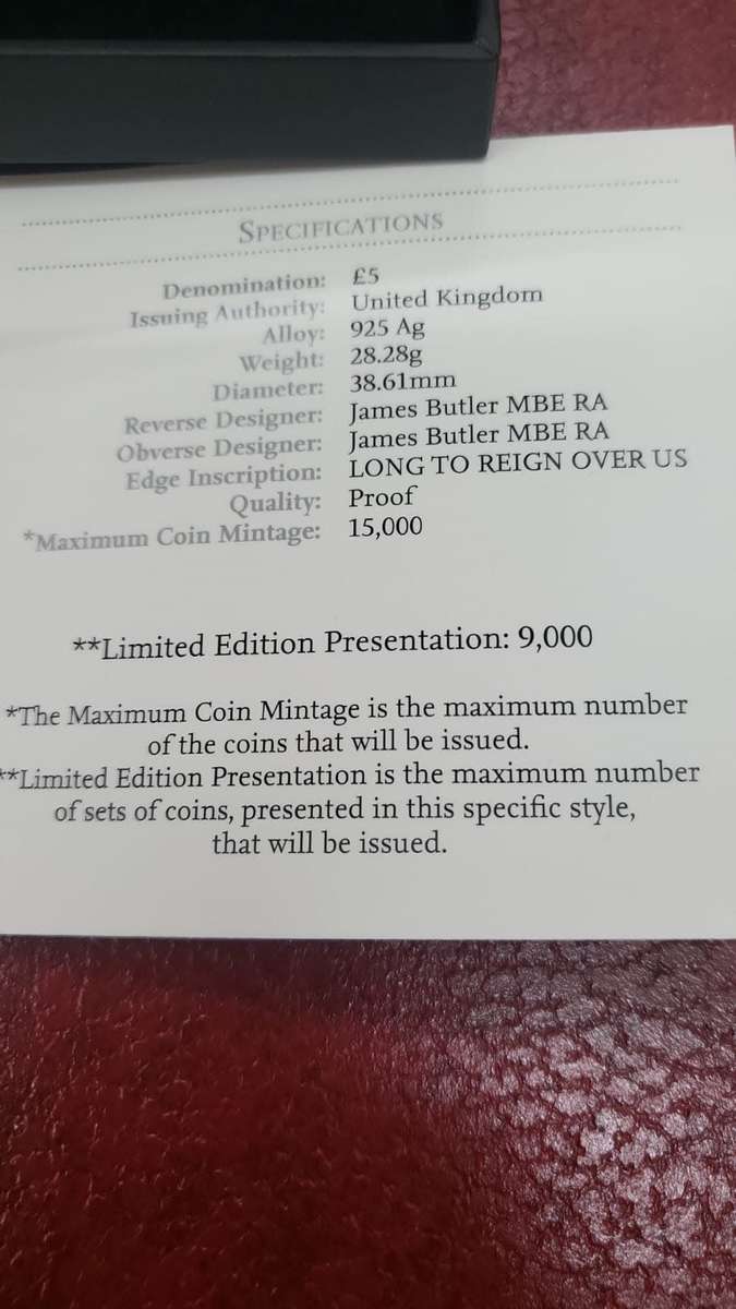 The Longest Reigning Monarch 2015 UK Five Pounds Silver Crown