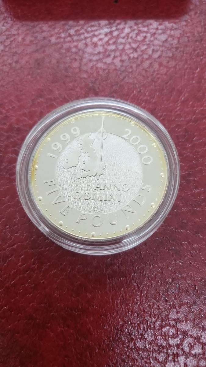 UK 2000 Millennium Silver Five Pounds