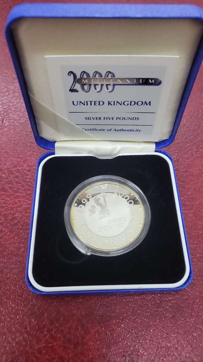 UK 2000 Millennium Silver Five Pounds
