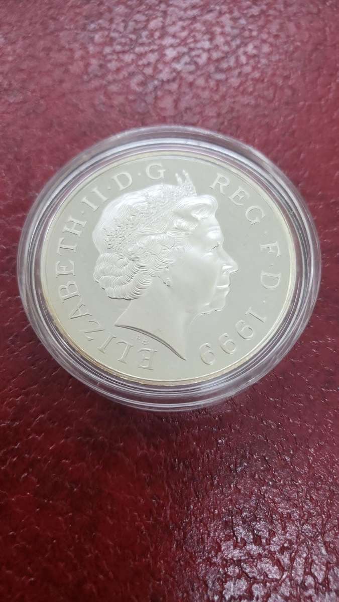 UK 2000 Millennium Silver Five Pounds
