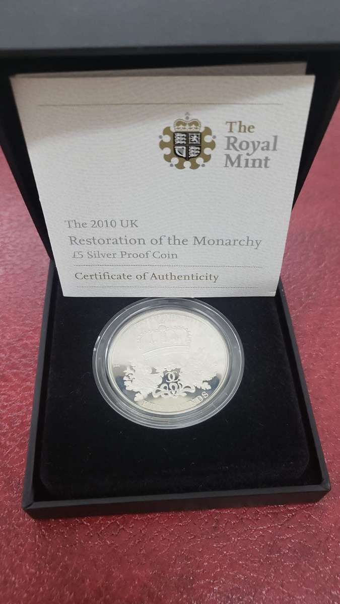 UK 2010 Restoration of the Monarchy Silver Five Pound Proof