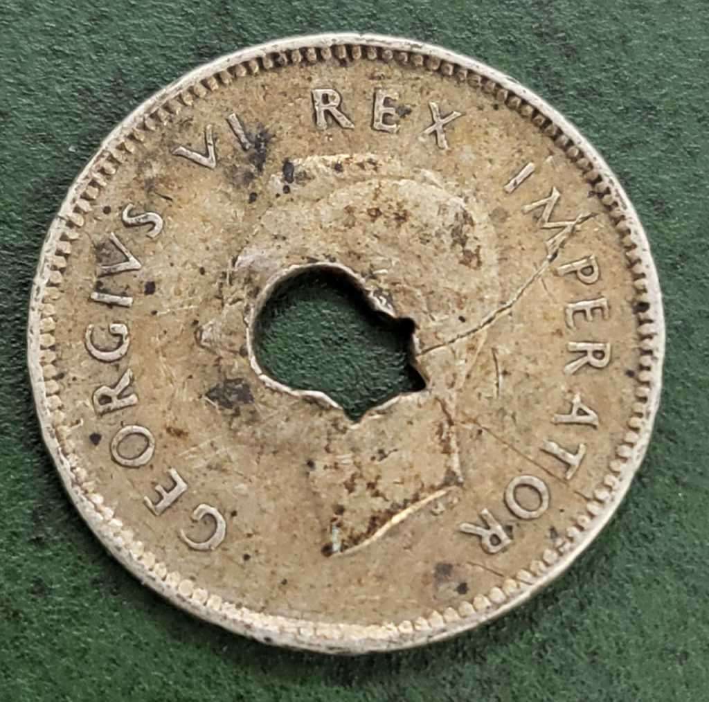*R1 Auction* Union Threepence 1938 - Tokenised?