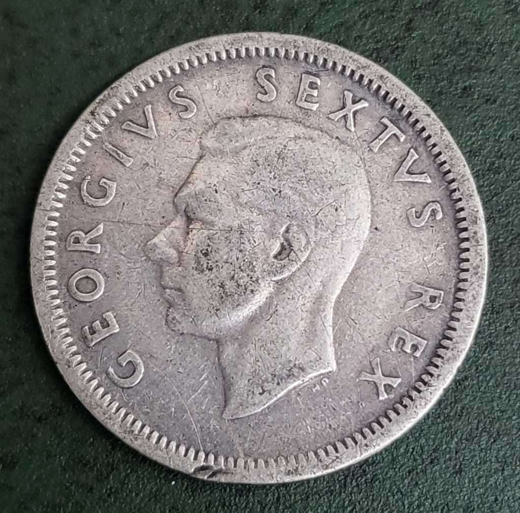 *R1 Auction* Union Sixpence 1950 - Error Cracked Die