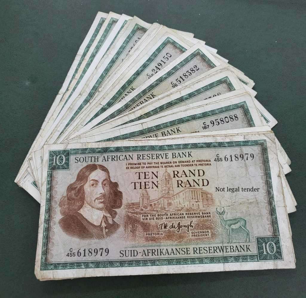 25x SA 10 Rand 1967-76 de Jongh-In varying conditions