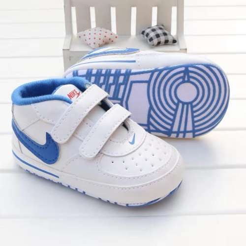NIKE SHOES INFANTS BABY SHOES SIZE 2