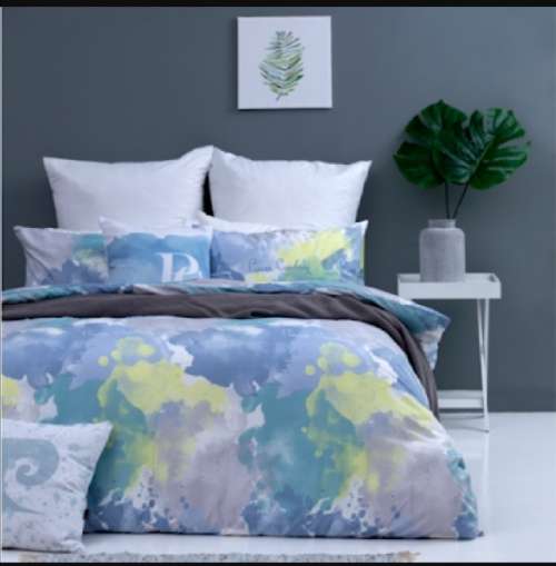 DUVET COVER ORIGINAL PIERRE CARDIN, QUEEN SIZE *MARKET PRICE R650* NEW COLLECTION**