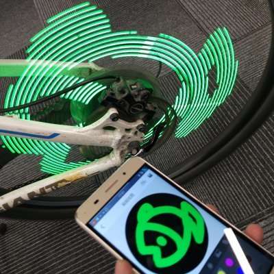 2 x Xuanwheel Bike Wheel Lights - iOS + Android App,1950mAh Battery