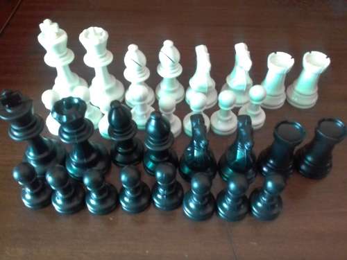 Chess Men Set (Complete)