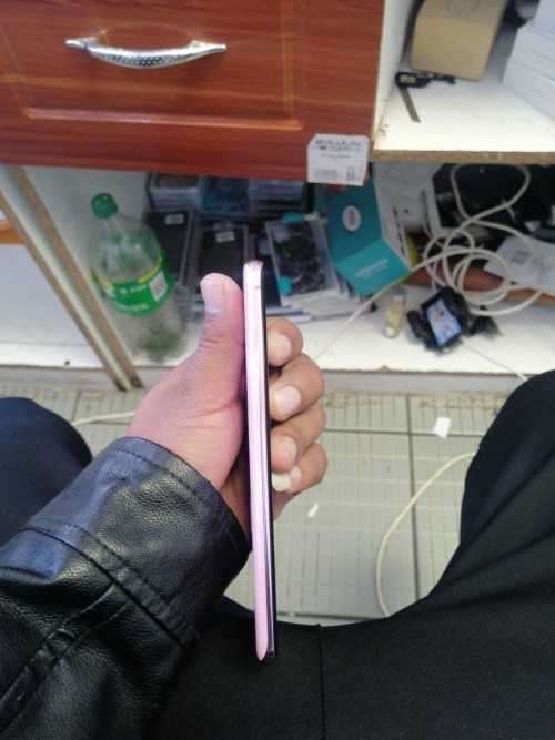 Samsung S20 Duel Sim card Pink in clour