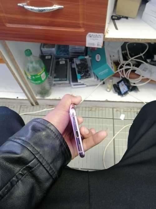 Samsung S20 Duel Sim card Pink in clour