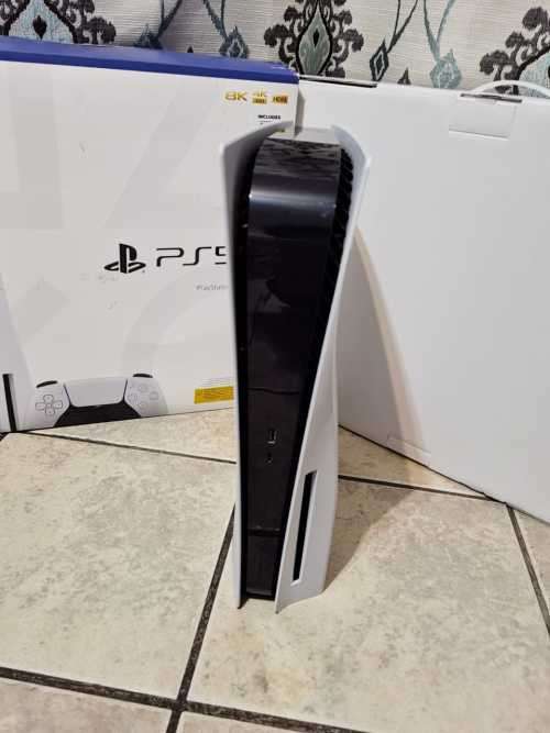 Playstation 5 Disc edition and Games